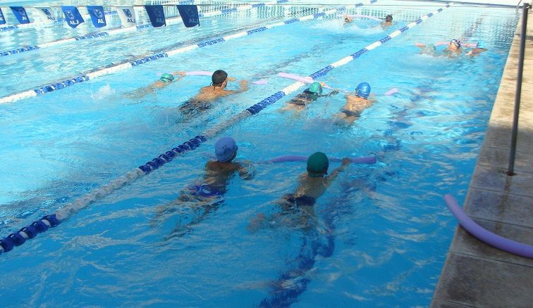 Interação entre alunos e atletas é forte na Pré-Equipe. Crédito: Arquivo/Marketing ALJ
