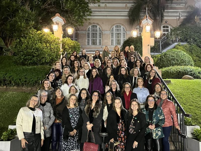 Confraria Inspiraes Femininas - Edio de julho