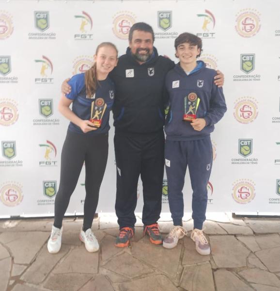 Equipe de T�nis Infantojuvenil ALJ conquista importantes resultados em torneio nacional em Novo Hamburgo