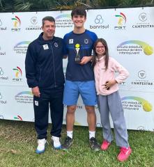 Equipe Infantojuvenil de T�nis ALJ e associados se destacam na 25� Copa Thomas Engel