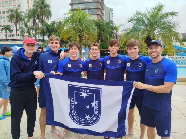 Equipe Mirim a S�nior ALJ conquista bons resultados no Torneio Infantil a S�nior