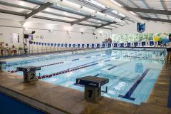 Fique atento s regras de uso dos vestirios da piscina coberta