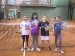Semana da Criana tem presentes e aulas especiais para os alunos das escolas esportivas ALJ