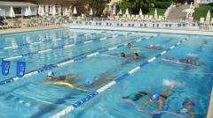 1 Treino Aberto Escola e Equipe de Natao ALJ rene alunos e atletas