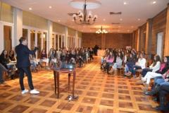 Equipe Hugo Beauty d� dicas de pr�ticas de beleza �s debutantes