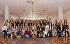 Vem a a apresentao oficial das debutantes ALJ  imprensa e diretoria