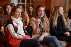 Dist�ncia de situa��es de risco � o foco de agenda de debutantes com especialista em seguran�a