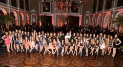 Jantar de apresenta��o das Debutantes ALJ tem noite de desfile e festa jovem