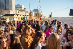 Um p�r do sol incr�vel e bons momentos entre debutantes e m�es